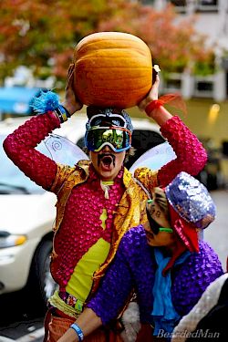 SROAMAZING RACE COMPETITORS