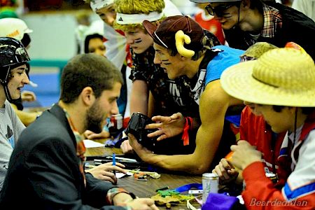 SROAMAZING RACE COMPETITORS